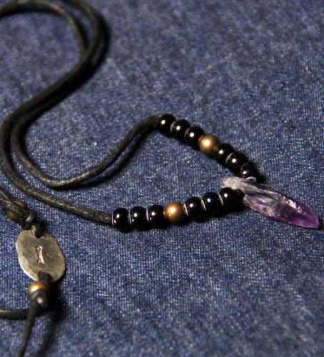 CUTRATE AMETHYST LEATHER NECKLACE・SILVER BY LARRY SMITH MADE 