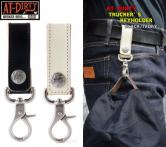 AT-DIRTY TRUCKER'S KEYHOLDER  BLACK/IVORY(アットダーティー・トラッカーキーホルダー・ブラック/アイボリー)