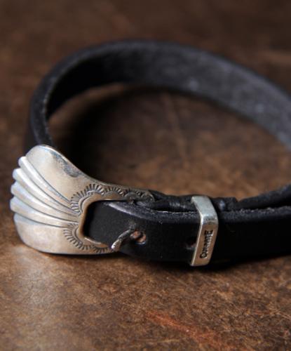 CUTRATE LEATHER BRACELET BLACK BY LARRY SMITH MADEカットレート